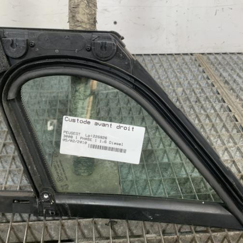 Custode avant droit (porte) PEUGEOT 3008 1 Photo n°4