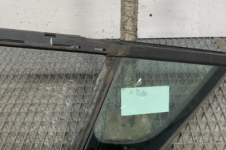 Custode avant droit (porte) PEUGEOT 3008 1