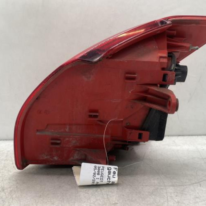 Feu arriere principal gauche (feux) PEUGEOT 3008 1 Photo n°2