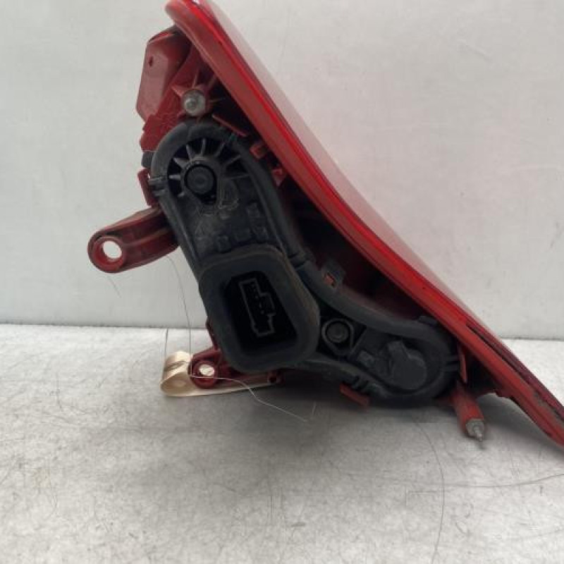 Feu arriere principal gauche (feux) PEUGEOT 3008 1 Photo n°3