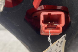 Feu arriere secondaire droit (feux) PEUGEOT 3008 1