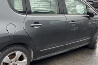 Feu arriere secondaire droit (feux) PEUGEOT 3008 1