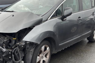 Attache ceinture arriere gauche PEUGEOT 3008 1