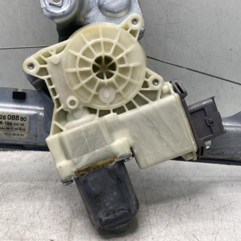 Leve vitre electrique avant droit PEUGEOT 3008 1 Photo n°2