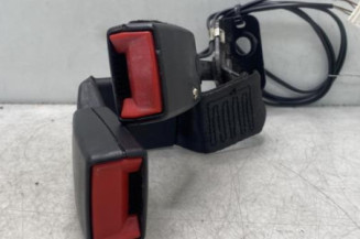 Attache ceinture arriere droit PEUGEOT 3008 1 Photo n°1