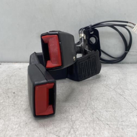 Attache ceinture arriere droit PEUGEOT 3008 1 Photo n°1