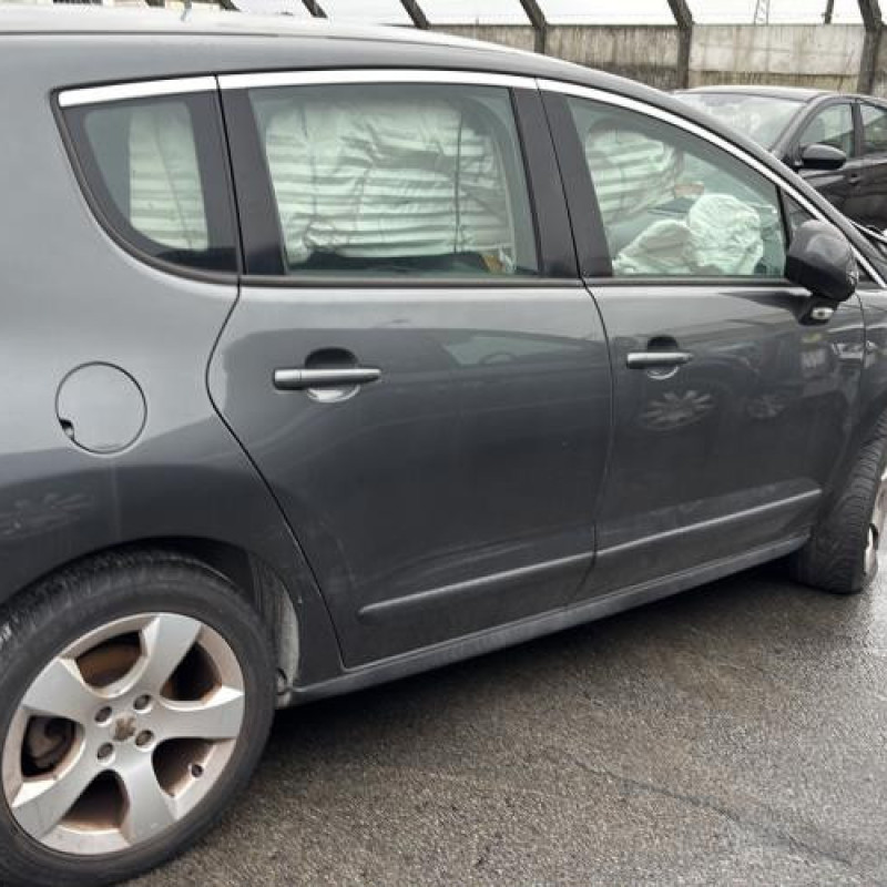 Attache ceinture arriere droit PEUGEOT 3008 1 Photo n°11