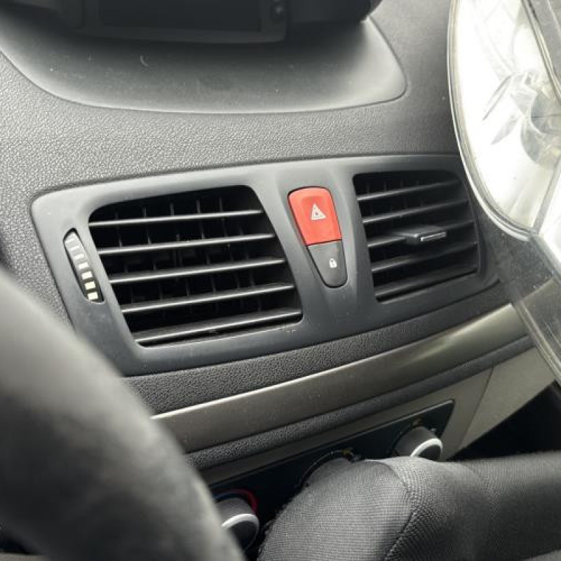 Renfort pare choc avant (traverse) RENAULT MEGANE 3 Photo n°20