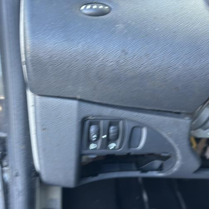 Capot RENAULT TWINGO 2 Photo n°19