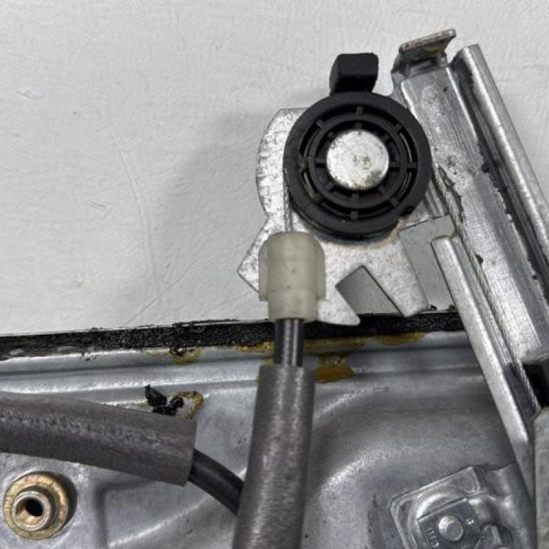 Leve vitre electrique avant droit VOLKSWAGEN GOLF 4 Photo n°6