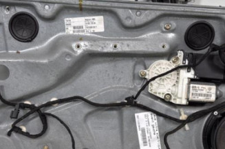 Leve vitre electrique avant gauche VOLKSWAGEN GOLF 4 Photo n°1