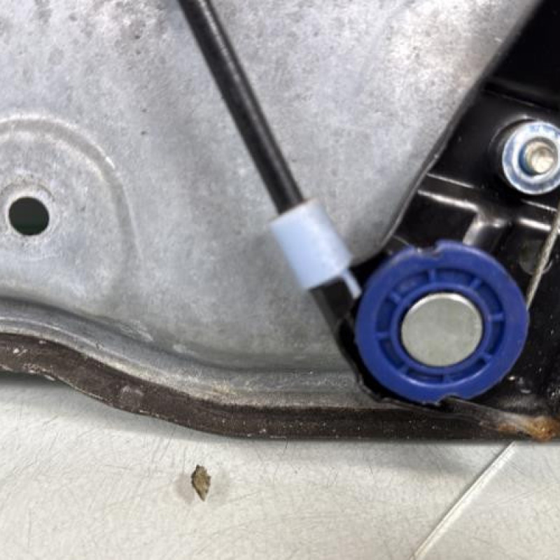 Leve vitre electrique avant gauche VOLKSWAGEN GOLF 4 Photo n°5