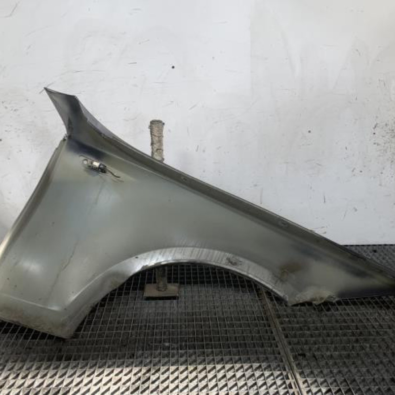 Aile avant gauche BMW SERIE 1 E87 Photo n°4