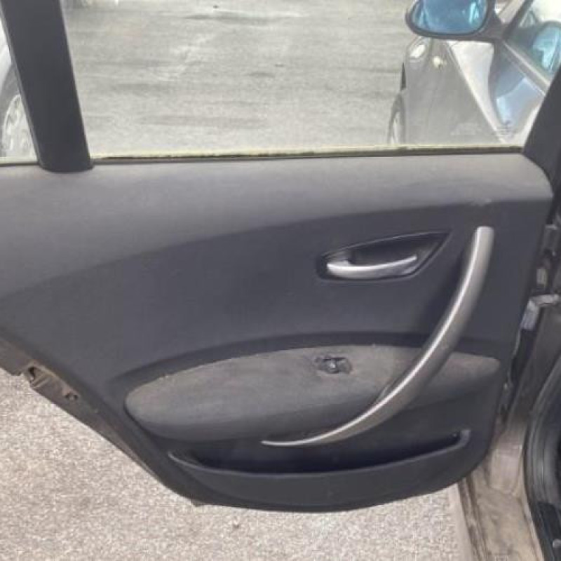 Aile avant gauche BMW SERIE 1 E87 Photo n°11