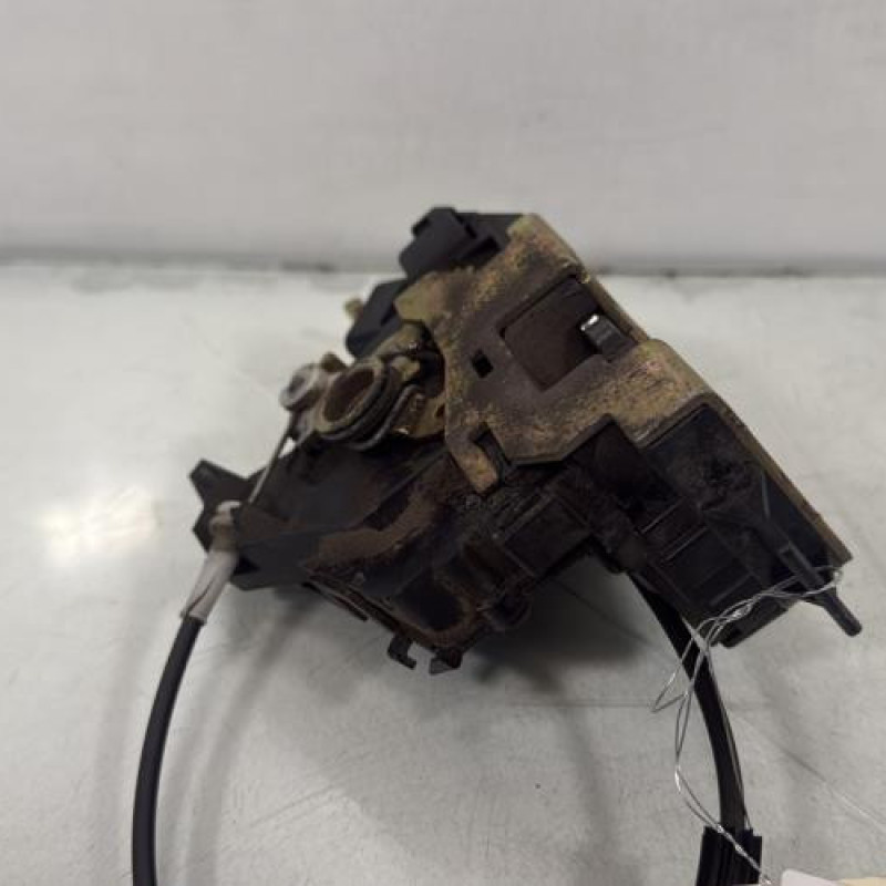 Serrure avant gauche FORD FOCUS 1 Photo n°3