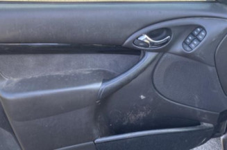 Serrure avant gauche FORD FOCUS 1