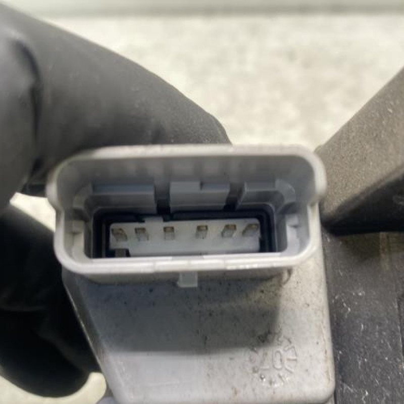 Serrure arriere droit CITROEN XSARA PICASSO Photo n°4