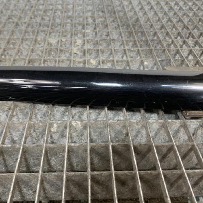 Baguette de coffre PEUGEOT 206+ Photo n°2