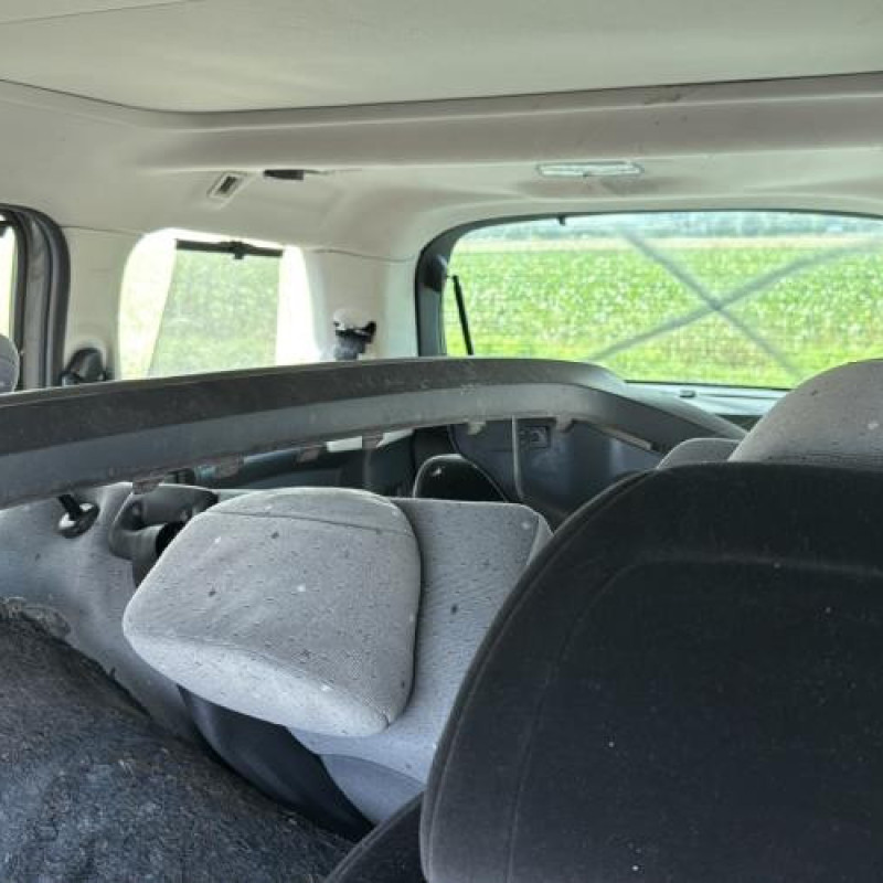 Aile avant gauche CITROEN C4 GRAND PICASSO 1 Photo n°10