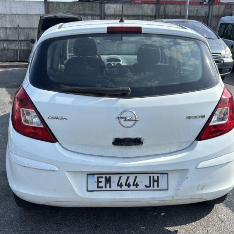 Malle/Hayon arriere OPEL CORSA D Photo n°9