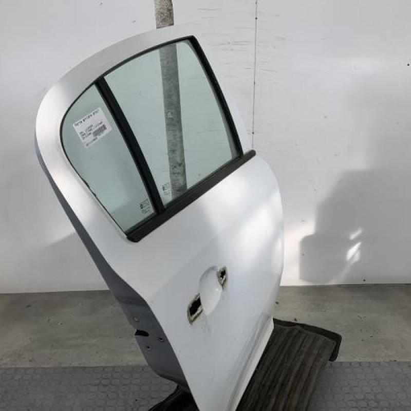 Porte arriere droit OPEL CORSA D Photo n°2