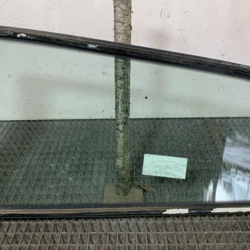 Custode arriere droit VOLKSWAGEN POLO 4 Photo n°4