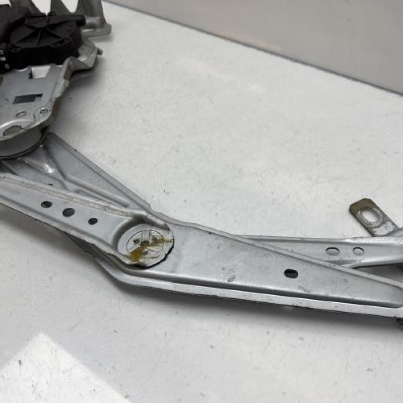 Leve vitre electrique avant droit OPEL MERIVA A Photo n°3
