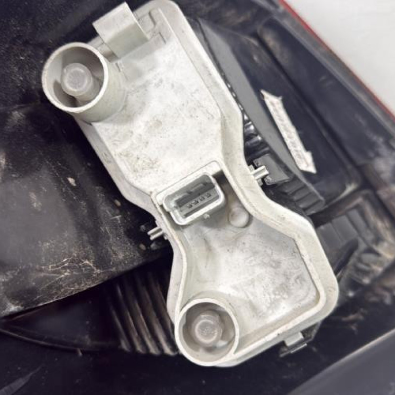 Feu arriere principal gauche (feux) RENAULT MEGANE 2 Photo n°3