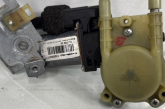 Leve vitre electrique avant gauche RENAULT MEGANE 2