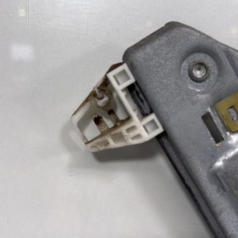 Leve vitre electrique avant gauche RENAULT MEGANE 2 Photo n°5