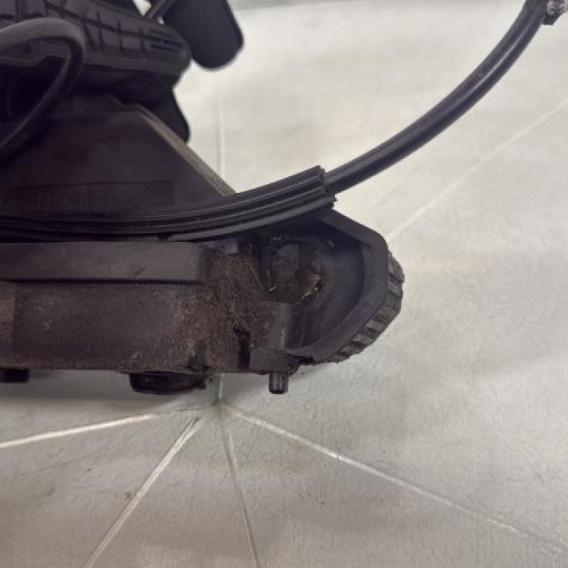 Serrure avant gauche PEUGEOT 407 Photo n°4