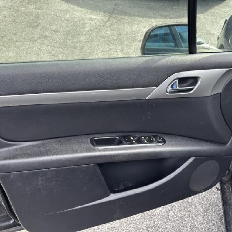 Serrure avant gauche PEUGEOT 407 Photo n°14