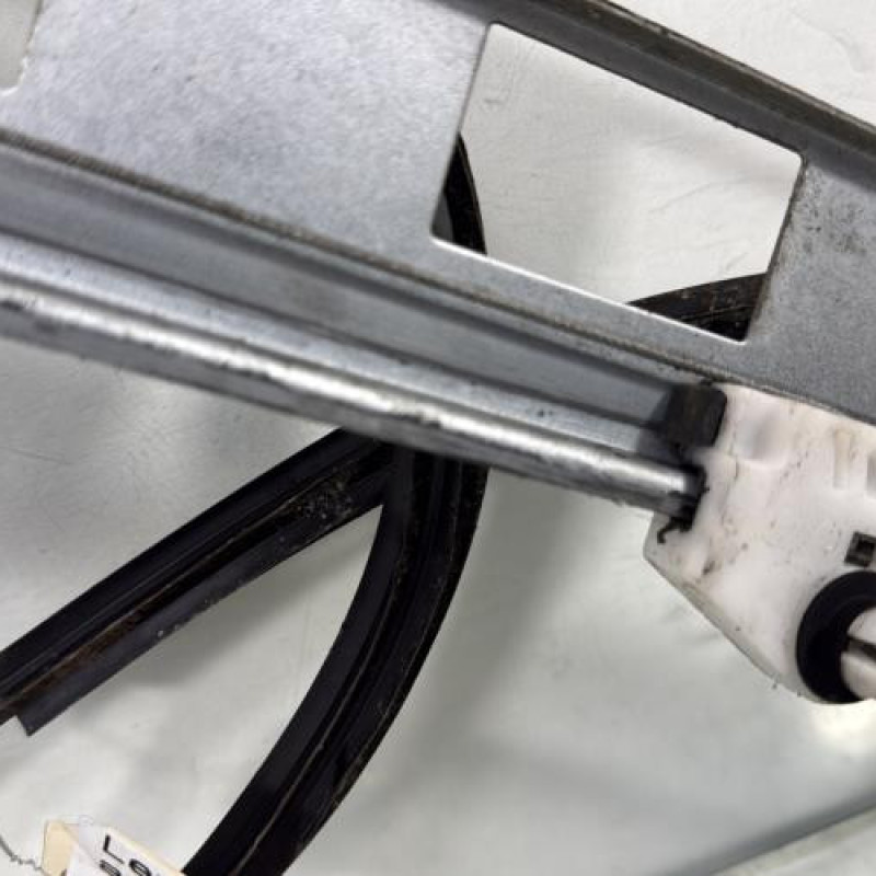 Leve vitre electrique avant droit RENAULT MASTER 3 Photo n°5