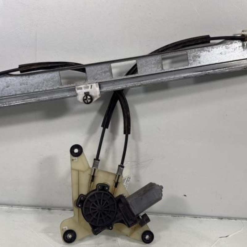Leve vitre electrique avant gauche RENAULT MASTER 3 Photo n°1