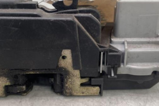 Serrure avant droit PEUGEOT 307