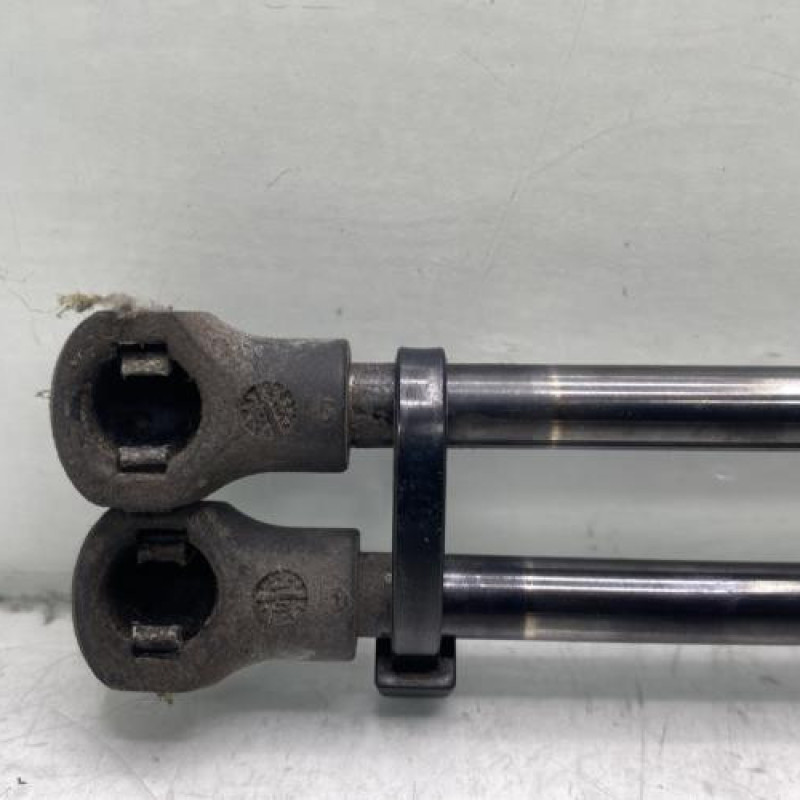 Verin de coffre PEUGEOT 307 Photo n°2