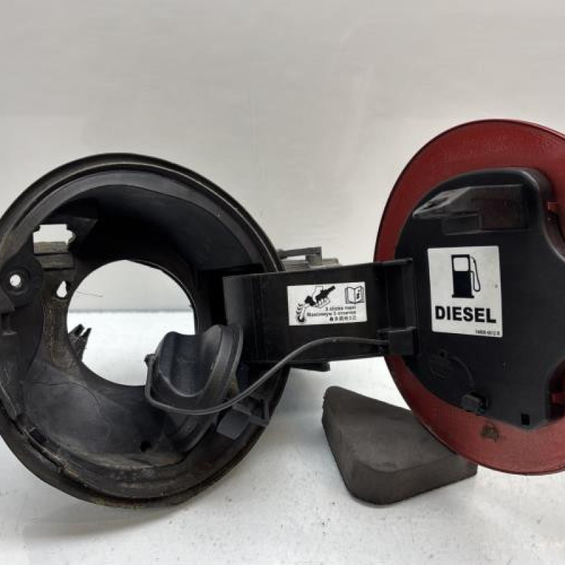 Trappe d'essence RENAULT CLIO 4 Photo n°3