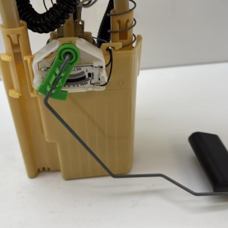 Pompe à carburant RENAULT CLIO 4
