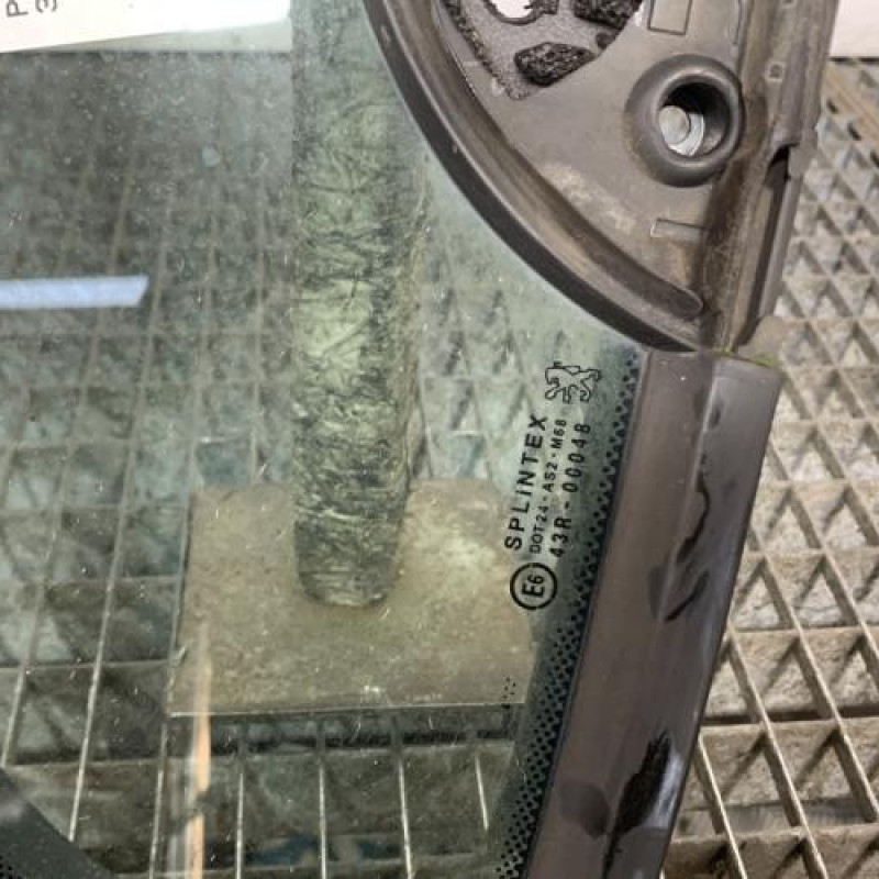 Custode avant gauche (porte) PEUGEOT 307 Photo n°2