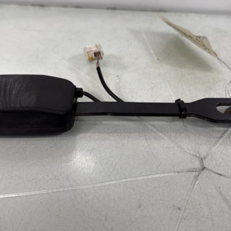 Attache ceinture avant gauche PEUGEOT 307 Photo n°2