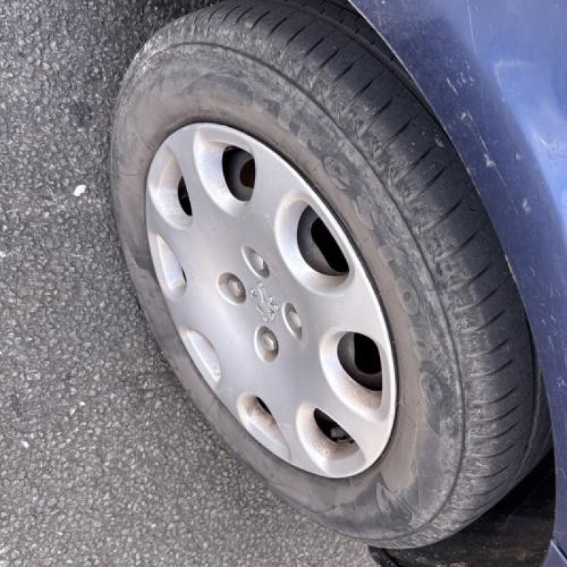 Attache ceinture avant gauche PEUGEOT 307 Photo n°12