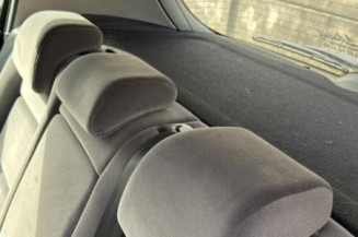 Attache ceinture avant gauche PEUGEOT 307