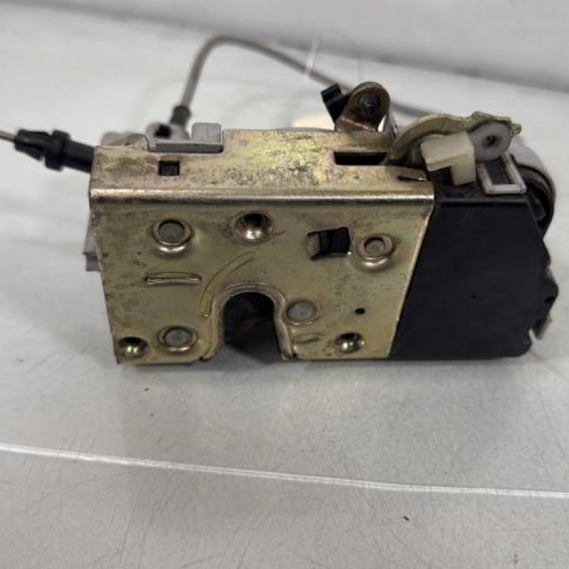 Serrure avant gauche PEUGEOT 307 Photo n°3