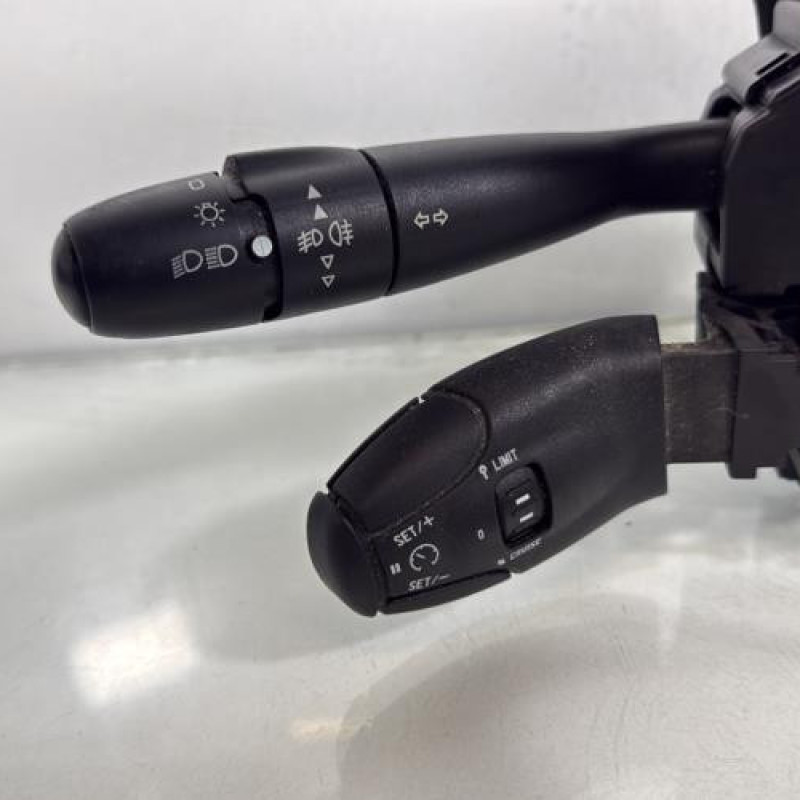 Com (Bloc Contacteur Tournant+Commodo Essuie Glace+Commodo Phare) PEUGEOT 307 Photo n°3