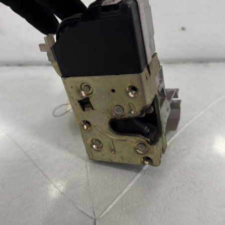 Serrure avant gauche PEUGEOT 307