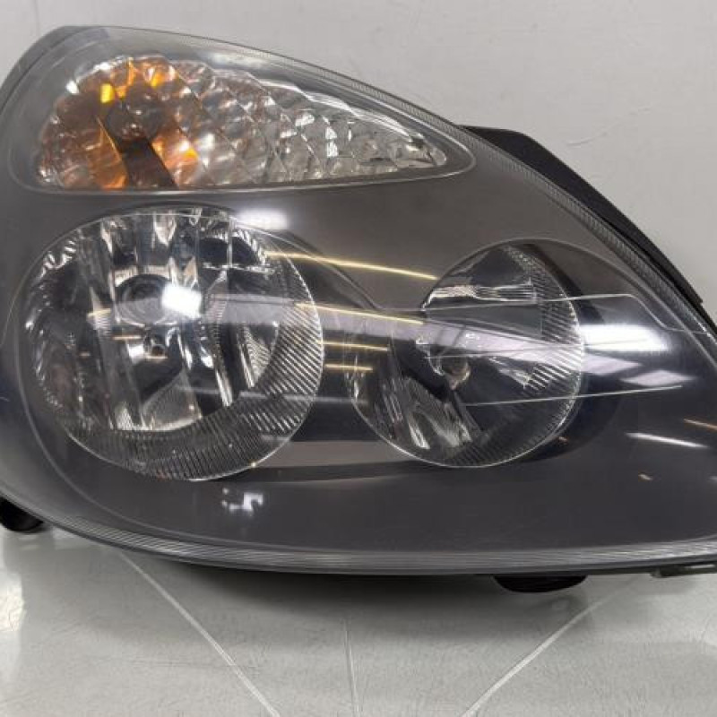 Optique avant principal droit (feux)(phare) RENAULT CLIO 2 CAMPUS Photo n°1