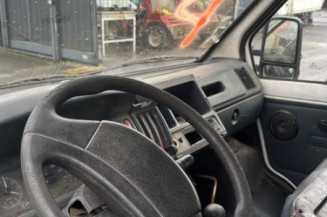 Retroviseur droit RENAULT TRAFIC 1