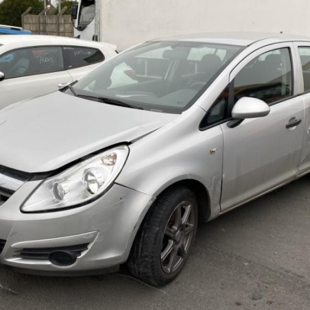 Reservoir essence OPEL CORSA D Photo n°1