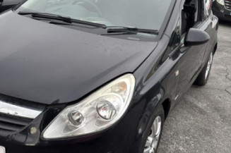 Reservoir essence OPEL CORSA D Photo n°1