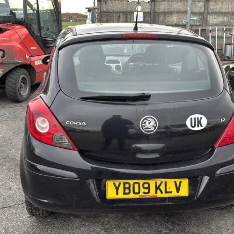 Reservoir essence OPEL CORSA D Photo n°5